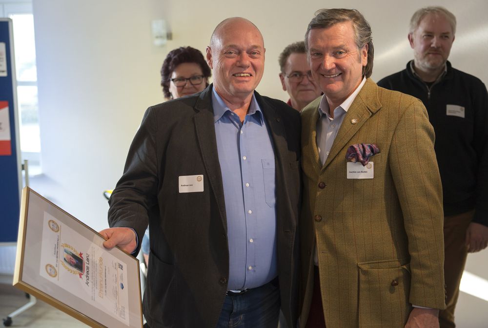 Andreas Lenz mit Baron von Reden Wunstorf ICH KInderhilfswerk Stadthagen